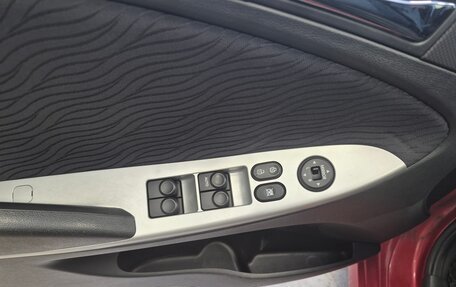 Hyundai Solaris II рестайлинг, 2012 год, 870 000 рублей, 12 фотография