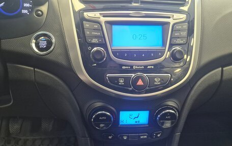 Hyundai Solaris II рестайлинг, 2012 год, 870 000 рублей, 14 фотография