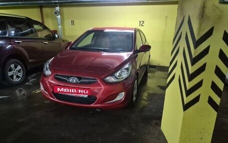 Hyundai Solaris II рестайлинг, 2012 год, 870 000 рублей, 18 фотография