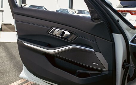 BMW 3 серия, 2019 год, 3 495 000 рублей, 12 фотография