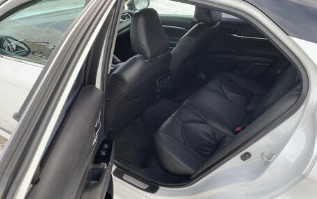 Toyota Camry, 2021 год, 3 150 000 рублей, 7 фотография