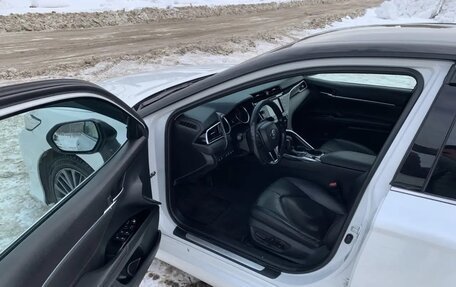 Toyota Camry, 2021 год, 3 150 000 рублей, 8 фотография