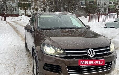 Volkswagen Touareg III, 2013 год, 1 920 000 рублей, 2 фотография