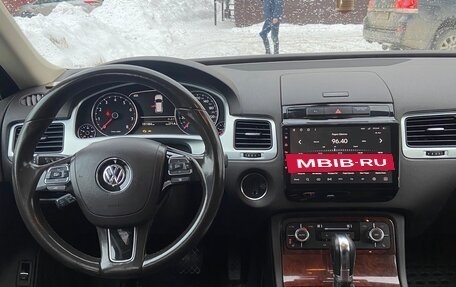 Volkswagen Touareg III, 2013 год, 1 920 000 рублей, 6 фотография