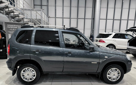 Chevrolet Niva I рестайлинг, 2017 год, 599 000 рублей, 4 фотография