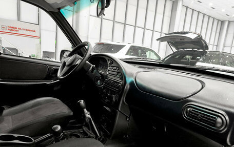 Chevrolet Niva I рестайлинг, 2017 год, 599 000 рублей, 11 фотография