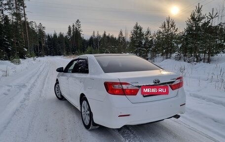 Toyota Camry, 2012 год, 1 330 000 рублей, 2 фотография