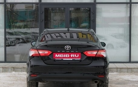 Toyota Camry, 2018 год, 2 400 000 рублей, 10 фотография
