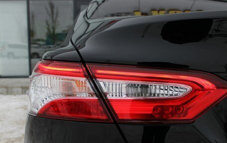 Toyota Camry, 2018 год, 2 400 000 рублей, 14 фотография