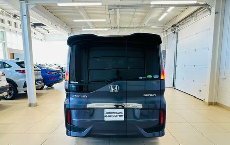 Honda Stepwgn IV, 2016 год, 1 769 000 рублей, 5 фотография