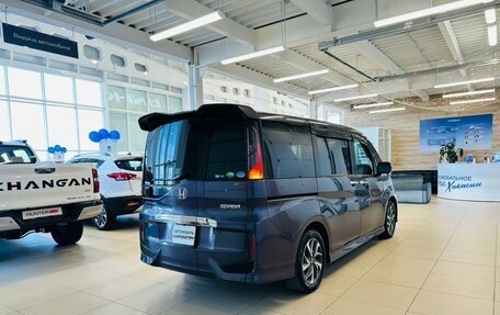 Honda Stepwgn IV, 2016 год, 1 769 000 рублей, 6 фотография