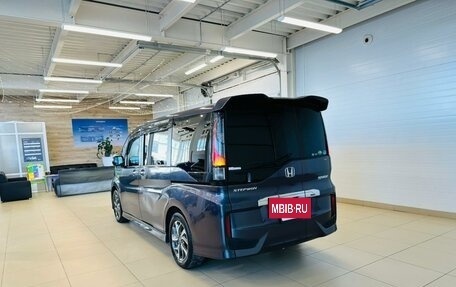 Honda Stepwgn IV, 2016 год, 1 769 000 рублей, 4 фотография