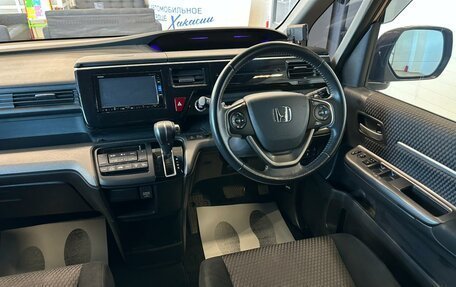 Honda Stepwgn IV, 2016 год, 1 769 000 рублей, 15 фотография