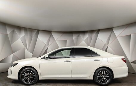 Toyota Camry, 2016 год, 1 895 000 рублей, 5 фотография