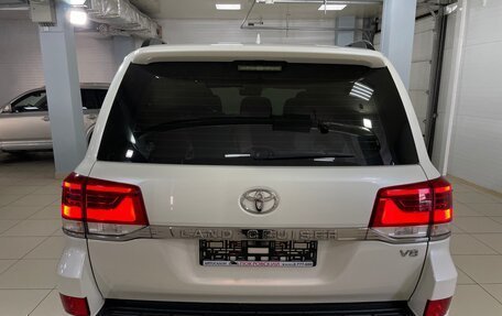 Toyota Land Cruiser 200, 2017 год, 7 500 000 рублей, 9 фотография