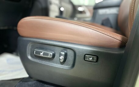 Toyota Land Cruiser 200, 2017 год, 7 500 000 рублей, 17 фотография