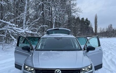 Volkswagen Tiguan II, 2019 год, 2 670 000 рублей, 1 фотография