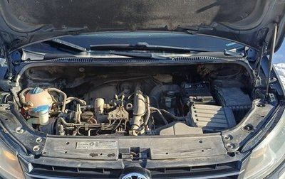 Volkswagen Touran III, 2010 год, 937 000 рублей, 1 фотография