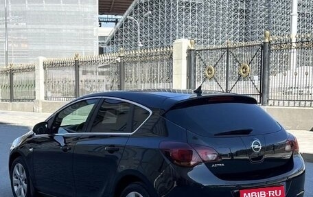 Opel Astra J, 2012 год, 650 000 рублей, 1 фотография