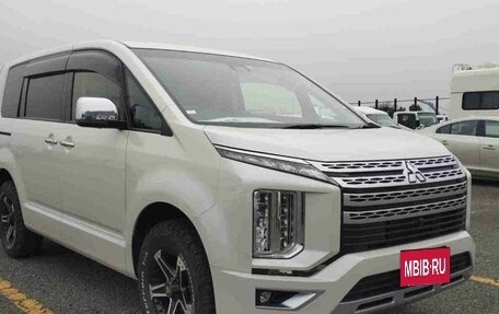 Mitsubishi Delica D:5 I, 2020 год, 3 700 000 рублей, 10 фотография