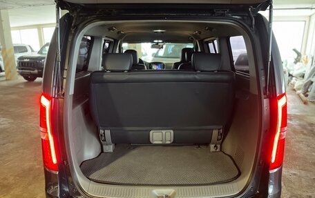 Hyundai Grand Starex Grand Starex I рестайлинг 2, 2017 год, 3 099 000 рублей, 17 фотография