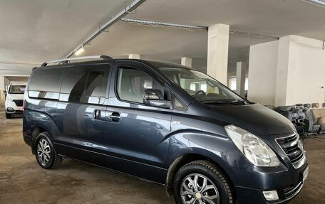 Hyundai Grand Starex Grand Starex I рестайлинг 2, 2017 год, 3 099 000 рублей, 12 фотография