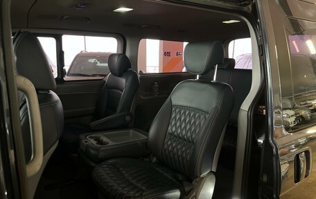 Hyundai Grand Starex Grand Starex I рестайлинг 2, 2017 год, 3 099 000 рублей, 20 фотография