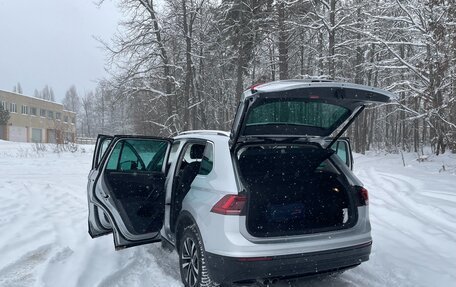 Volkswagen Tiguan II, 2019 год, 2 670 000 рублей, 8 фотография