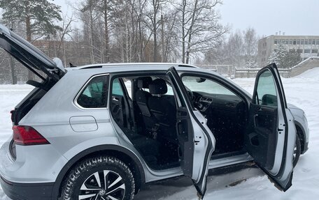 Volkswagen Tiguan II, 2019 год, 2 670 000 рублей, 9 фотография