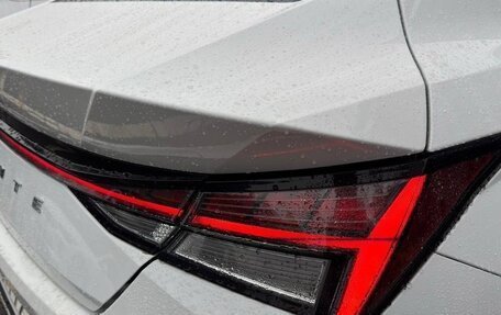 Hyundai Elantra, 2022 год, 2 200 000 рублей, 9 фотография