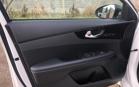 KIA Cerato IV, 2022 год, 2 700 000 рублей, 9 фотография