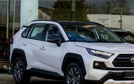 Toyota RAV4, 2025 год, 4 295 000 рублей, 7 фотография