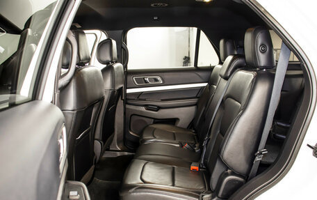 Ford Explorer VI, 2016 год, 2 885 000 рублей, 9 фотография