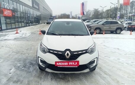 Renault Logan II, 2022 год, 800 000 рублей, 6 фотография