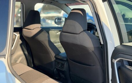 Toyota RAV4, 2020 год, 3 450 000 рублей, 15 фотография