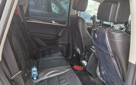 Volkswagen Touareg III, 2013 год, 2 650 000 рублей, 7 фотография