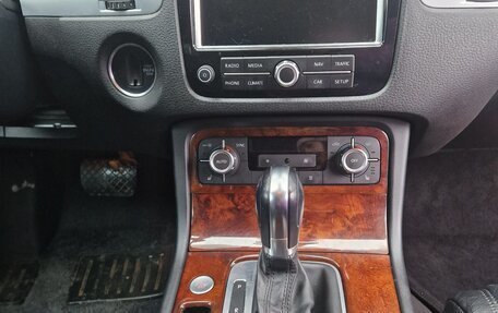 Volkswagen Touareg III, 2013 год, 2 650 000 рублей, 10 фотография