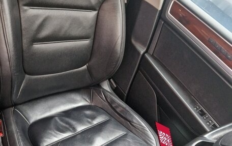 Volkswagen Touareg III, 2013 год, 2 650 000 рублей, 8 фотография