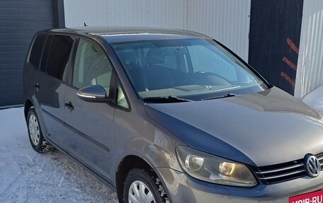 Volkswagen Touran III, 2010 год, 937 000 рублей, 9 фотография