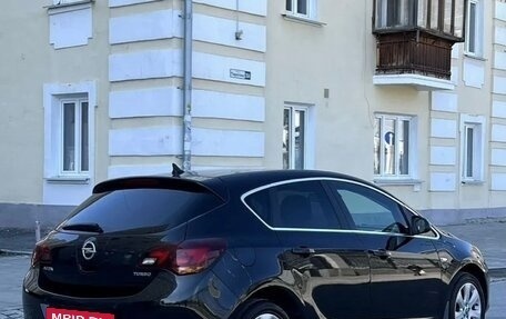 Opel Astra J, 2012 год, 650 000 рублей, 2 фотография