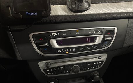 Renault Megane III, 2011 год, 650 000 рублей, 16 фотография