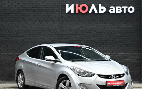 Hyundai Elantra V, 2012 год, 990 000 рублей, 3 фотография