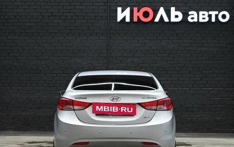 Hyundai Elantra V, 2012 год, 990 000 рублей, 5 фотография