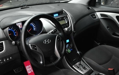 Hyundai Elantra V, 2012 год, 990 000 рублей, 16 фотография
