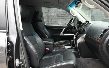 Toyota Land Cruiser 200, 2013 год, 4 100 000 рублей, 10 фотография