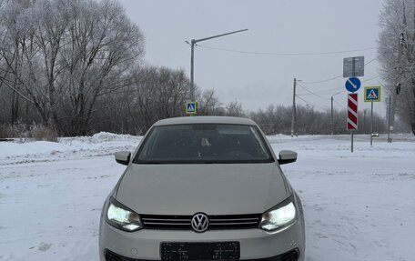 Volkswagen Polo VI (EU Market), 2012 год, 600 000 рублей, 1 фотография