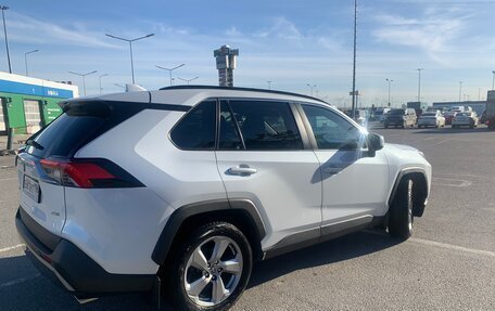 Toyota RAV4, 2019 год, 2 760 000 рублей, 4 фотография