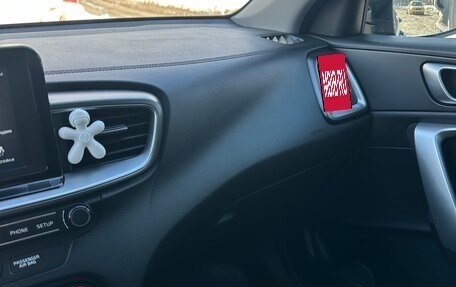 KIA cee'd III, 2019 год, 1 900 000 рублей, 21 фотография