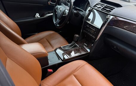 Toyota Camry, 2016 год, 2 050 000 рублей, 4 фотография