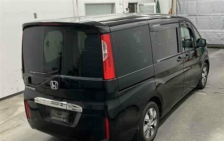 Honda Stepwgn IV, 2021 год, 2 525 000 рублей, 3 фотография